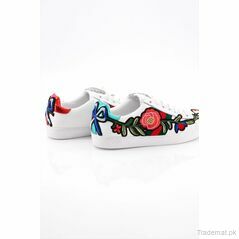 Gucci Women White Sneakers, Sneakers - Trademart.pk