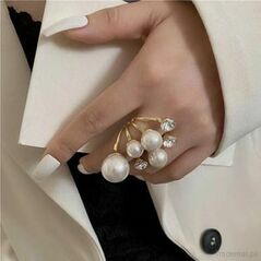 Pearl Cluster Chunky - Ring, Rings - Trademart.pk