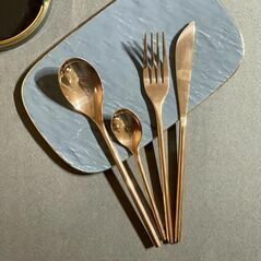 Rose Gold Stainless Steel Cutlery Set - 4 Pcs, Cutlery Sets - Trademart.pk