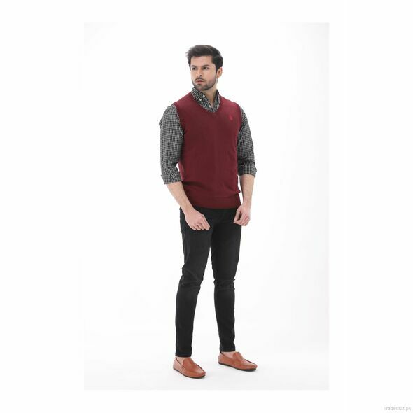 Men Level Maroon Sleeveless Sweater, Men Sweaters - Trademart.pk