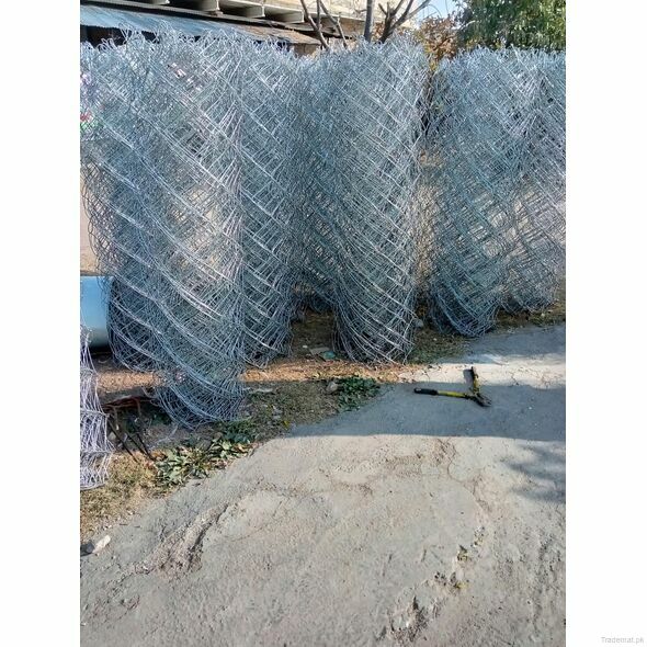 Chainlink fence [ 4.25 inch size by 10-11-12 guage ], Fence - Trademart.pk